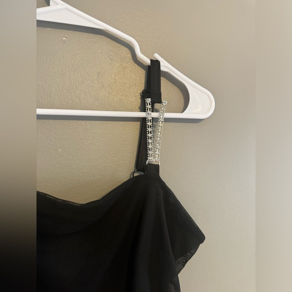 Elegant Black Dress with Rhinestone Straps - Picture 2 of 4